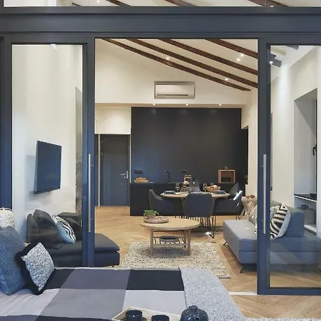 Luxury Apartment Jana With Private Parking Pula Exterior photo
