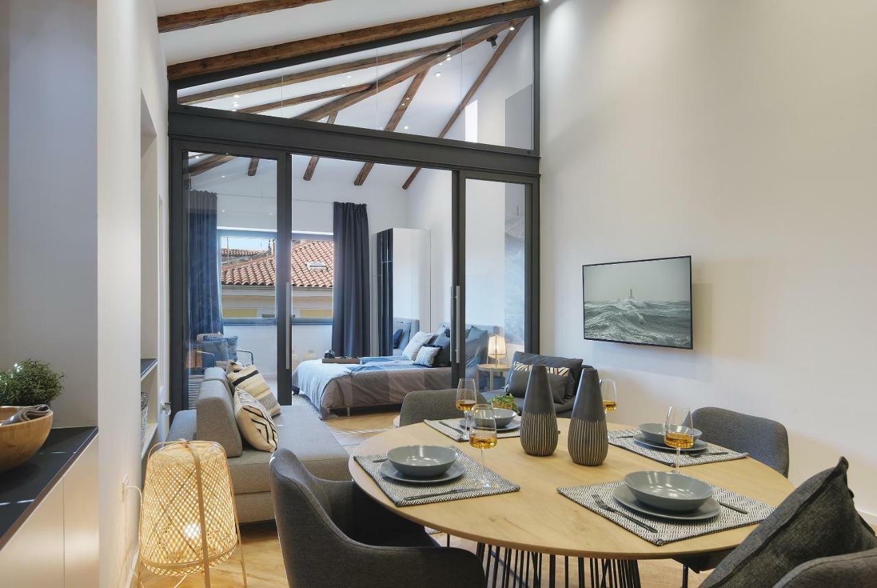 Luxury Jana With Private Parking Apartment Pula