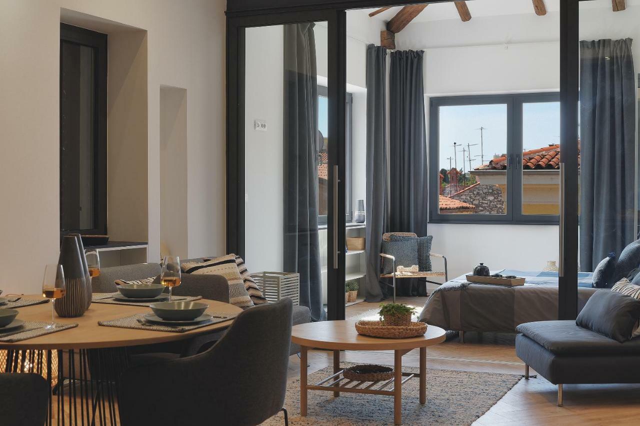 Luxury Jana With Private Parking Apartment *